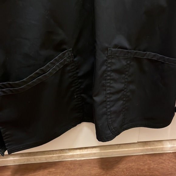 Cherokee Long Sleeve Black Scrub Top - Picture 6 of 6